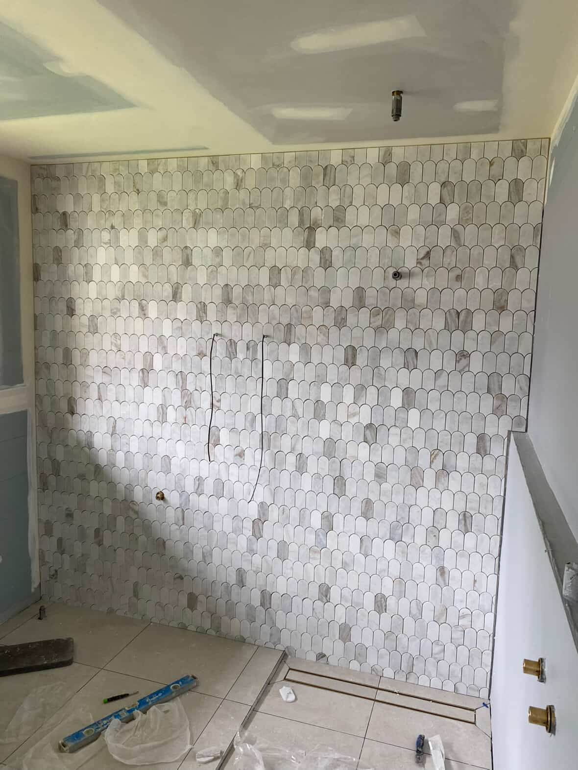 Decorative wall tiles